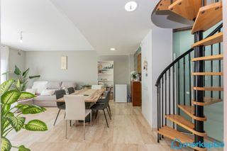Etagenwohnung in La Roureda. Se vende vivienda duplex de 2 dormitorios con amplia terraza en