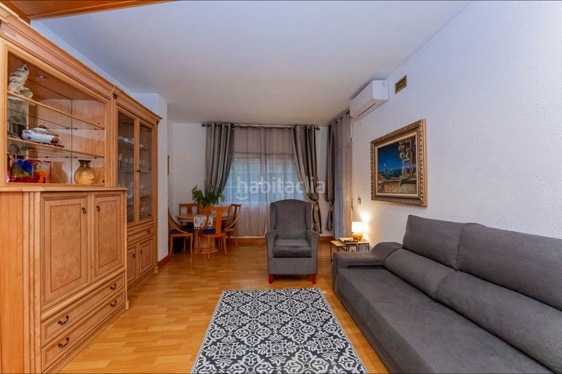 Foto af1059c2-d7b6-436a-bbc1-26c8c37d2180. Pis amb calefacció a Centre-Estació Gavà