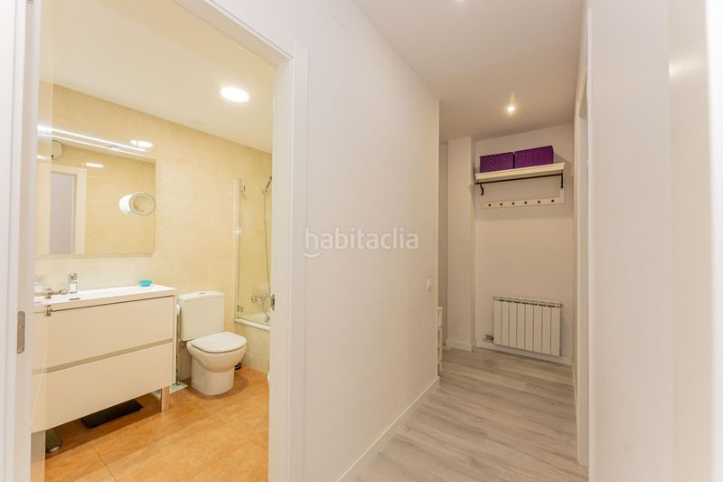 Foto f8b76b2d-3841-40fb-8286-57573829d8c9. Pis amb calefacció aparcament a Vilamarina Viladecans