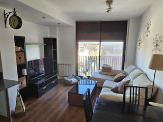 Piso en Vista Alegre. Se vende piso de dos dormitorios con plaza de aparcamiento en  e