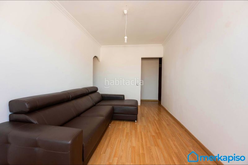 Foto 3b68f3a8-50bf-4d10-acf3-bc8c3f8f74d9. Àtic a Centre Viladecans
