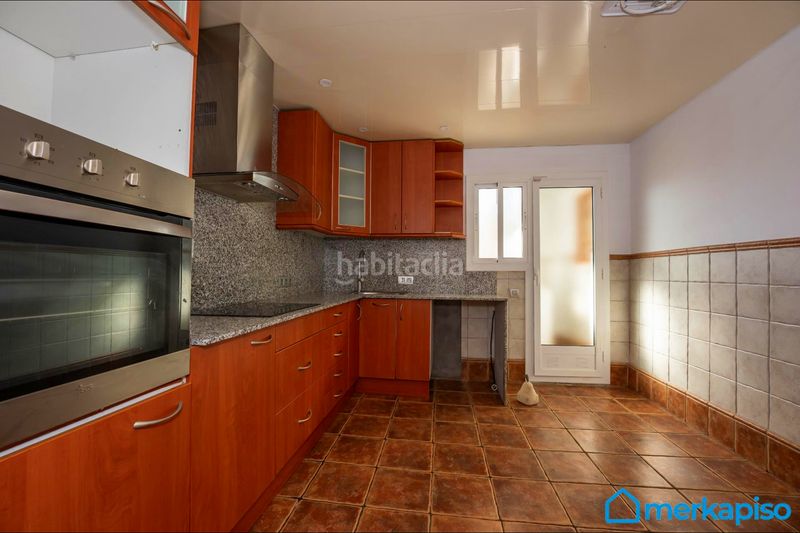 Foto a6a8f224-cade-44c1-92a1-2fedaf11e12b. Àtic a Centre Viladecans