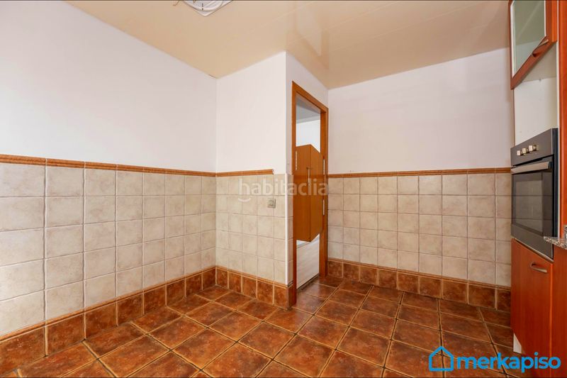 Foto effb736e-236b-42f9-b2c4-eb7cf46be41a. Àtic a Centre Viladecans