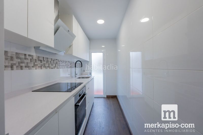 Foto 75e649ac-f7e4-4a6b-ba9b-07ebc831ce67. Pis a Centre Viladecans