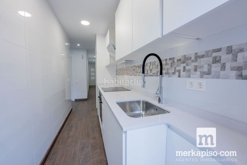 Foto 9c742e30-f0e5-4673-b342-070c11e54160. Pis a Centre Viladecans