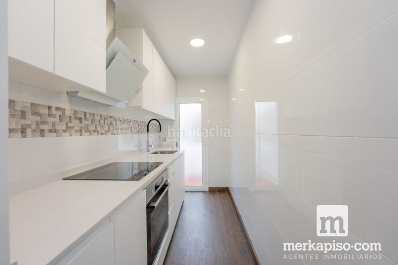 Foto b05c0de6-4b9e-4223-b0a1-f23f0f429836. Pis a Centre Viladecans