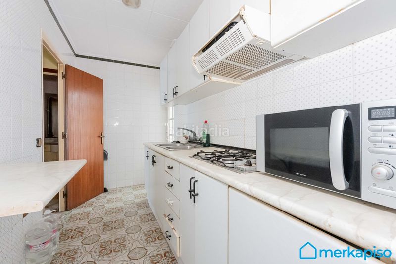 Foto faa3470a-a09d-45b3-aed0-a5089c9b50db. Planta baixa a Vilamarina Viladecans
