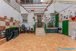 Maison à Vilamarina. Oportunidad en viladecans para constructores , promotores e inve