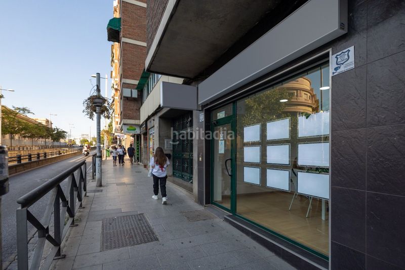 Foto 159de7ab-cef3-4724-b8e2-1551983dd41e. Local comercial a San Ildefonso Granada