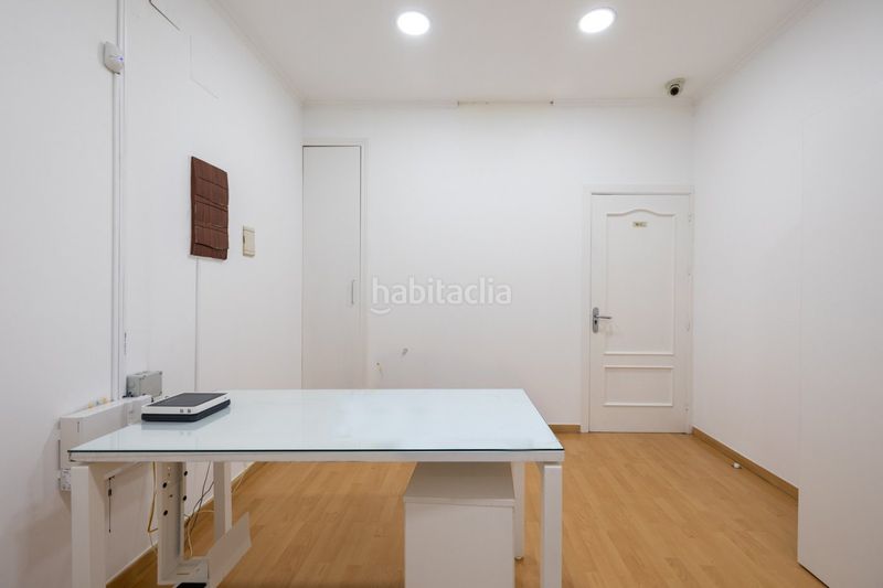 Foto ede62fa0-0c05-4cb6-992b-4b76a63d1d3d. Local comercial a San Ildefonso Granada