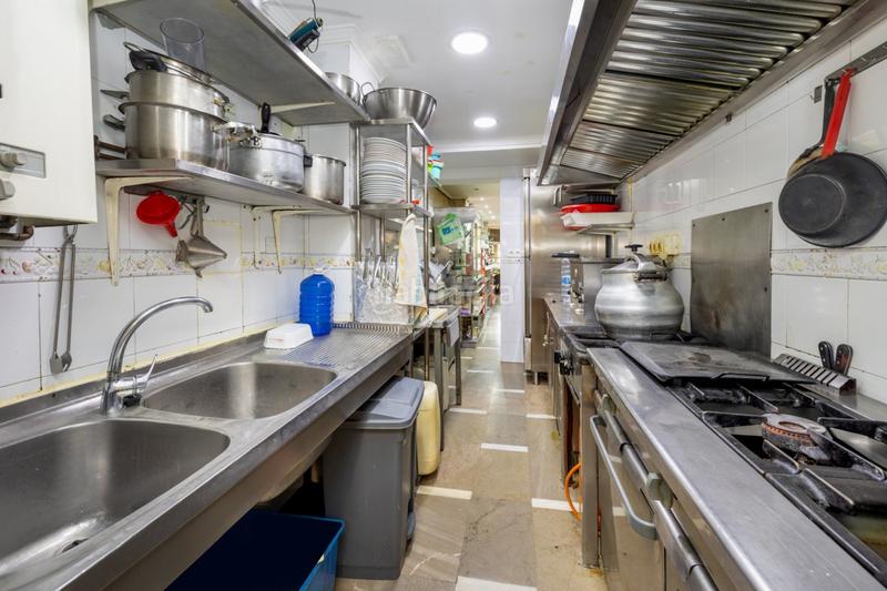 Foto 26fc1044-a54e-41d6-b86f-0ae62dd05cbd. Locale commerciale in avenida avenida de madrid 21 in Granada