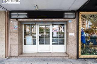 Local Comercial a Avenida Avenida de Madrid 21