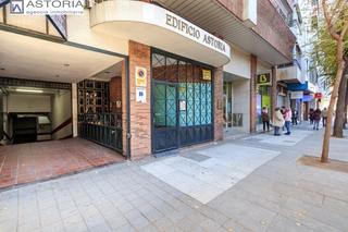 Rent Car parking in Avenida constitución 44. Plaza de garaje en avda. constitución