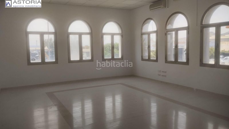 Foto 6f779c78-0c28-45e4-b297-0d868fc6ce72. Lloguer local comercial a Albolote