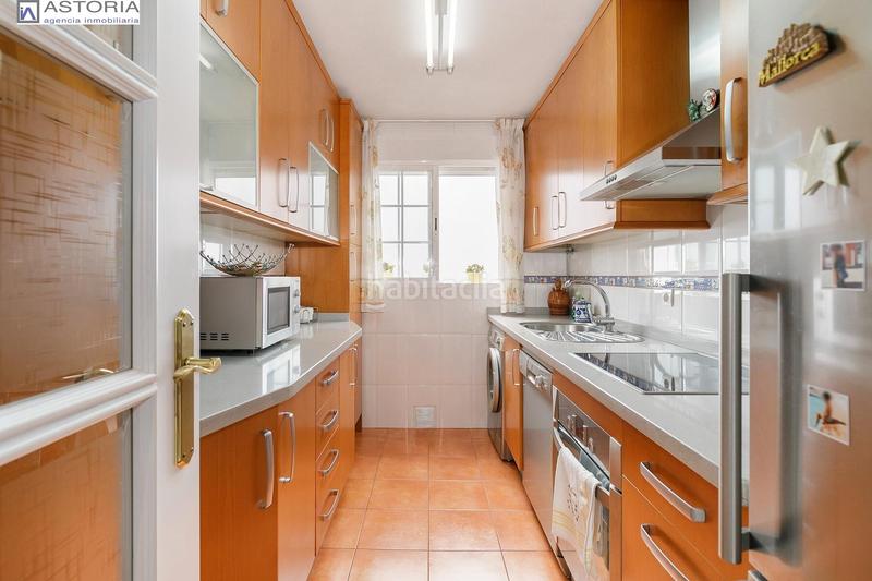 Foto 043acf20-cc0f-4056-a612-efa6e24be0bc. Casa  junto al pts en Barrio de Zaidín Granada