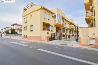 Casa adossada  Camino churriana (de). Armilla. vivienda unifamiliar adosada. 3 dormitorios. 2 baños. 1