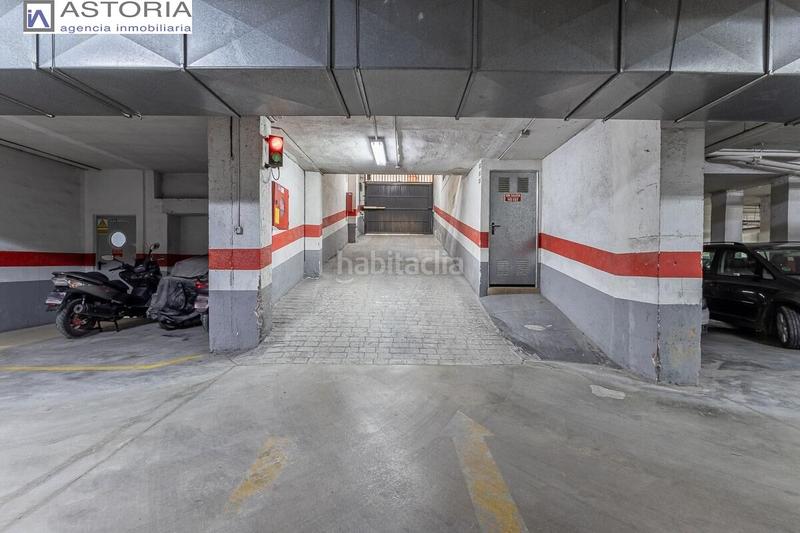 Foto c5798d42-a244-4095-993c-7c83cbdb76cf. Aparcament cotxe a Fígares Granada