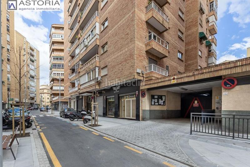 Foto fdb6cec7-9b87-47dd-abc7-a3069a354f13. Aparcament cotxe a Fígares Granada