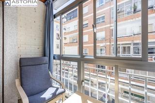 Appartement  Calle ruiseor. Magnifico piso muy luminoso de 155 m2 en pajaritos!