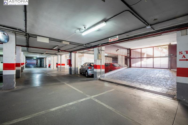 Foto c2798cd4-0bb6-4053-a090-a6eed2350cc7. Posto auto in Angustias - Chana - Encina Granada