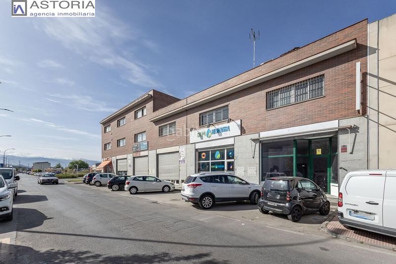 Foto e5a3c8fc-ab2a-4059-aea7-6795cae04934. Nau industrial a Albolote
