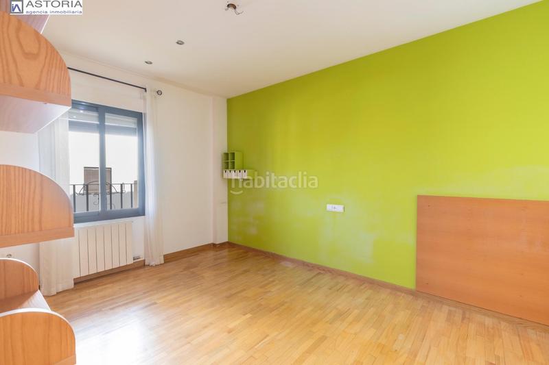 Foto c6053f9e-0135-4862-9a05-6c4afd11342e. Casa adosada oportunidad en la zubia.granada en La Zubia Ciudad Zubia (La)
