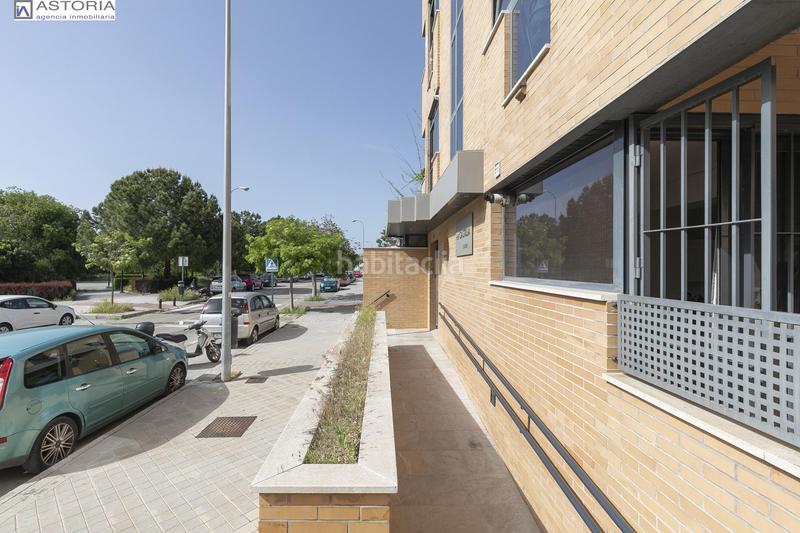 Foto 9104efbd-21b1-496e-b48a-7acbac58ca1f. Piso tu nuevo hogar te espera! piso de ensueño con terraza, piscina y listo para entrar a vivir. en Granada