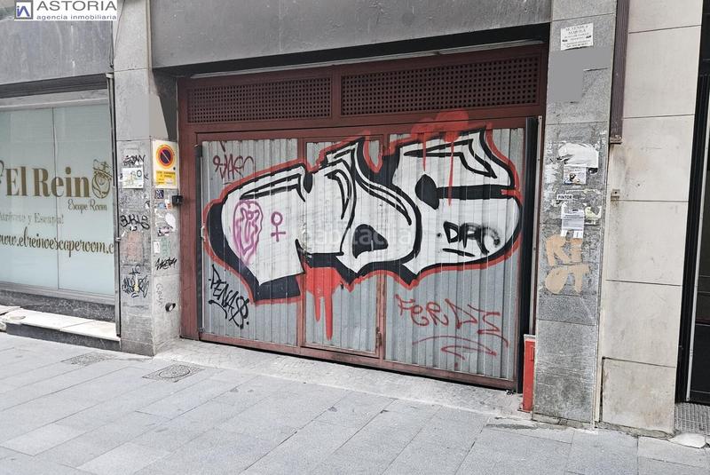 Foto 3ae27ab1-b14f-4548-a6ea-e8a2d2de1176. Aparcament cotxe a calle buensuceso 9 a Centro - Sagrario Granada