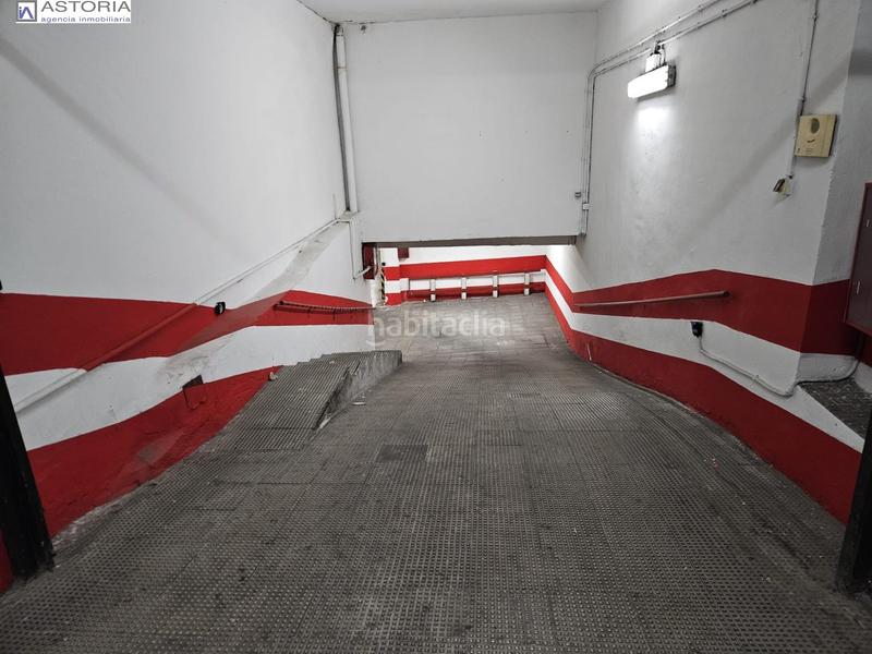 Foto 72f0260a-c2fc-48ec-b368-1c11312c6cfd. Aparcament cotxe a calle buensuceso 9 a Centro - Sagrario Granada