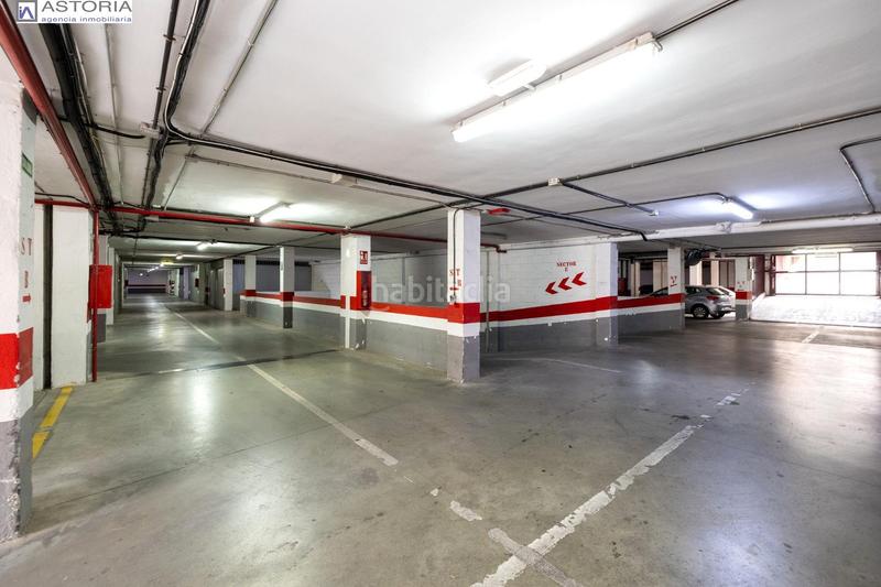 Foto 1297dbd3-3fb8-419f-be73-e5f6f37670c0. Posto auto in calle morena 1 in Angustias - Chana - Encina Granada