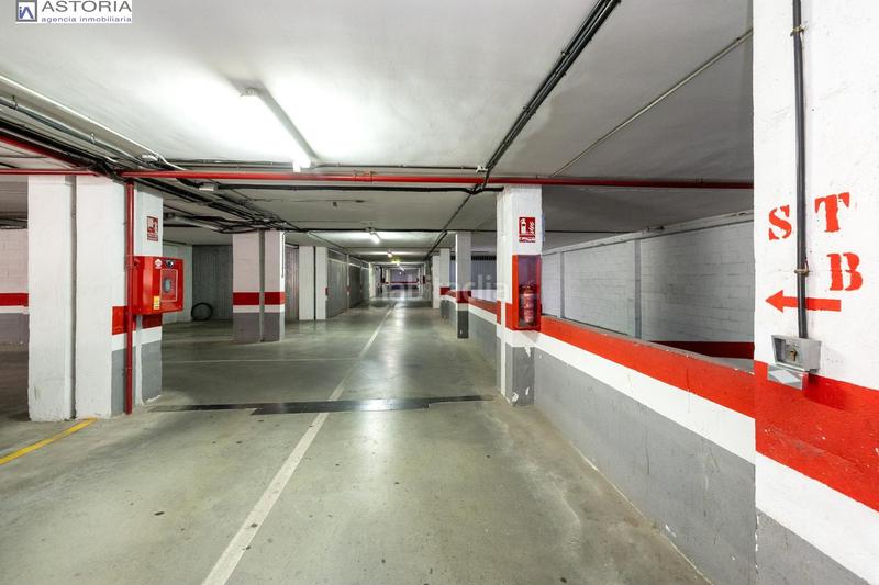 Foto 78b52a08-e645-40df-aab1-f4374f17629f. Posto auto in calle morena 1 in Angustias - Chana - Encina Granada