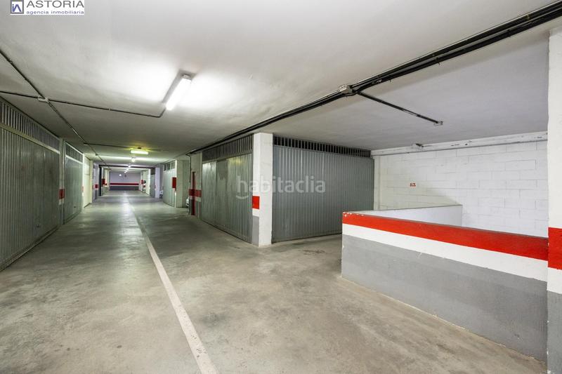 Foto f9327c47-bd28-4746-8b85-b8b52fe934ed. Posto auto in calle morena 1 in Angustias - Chana - Encina Granada