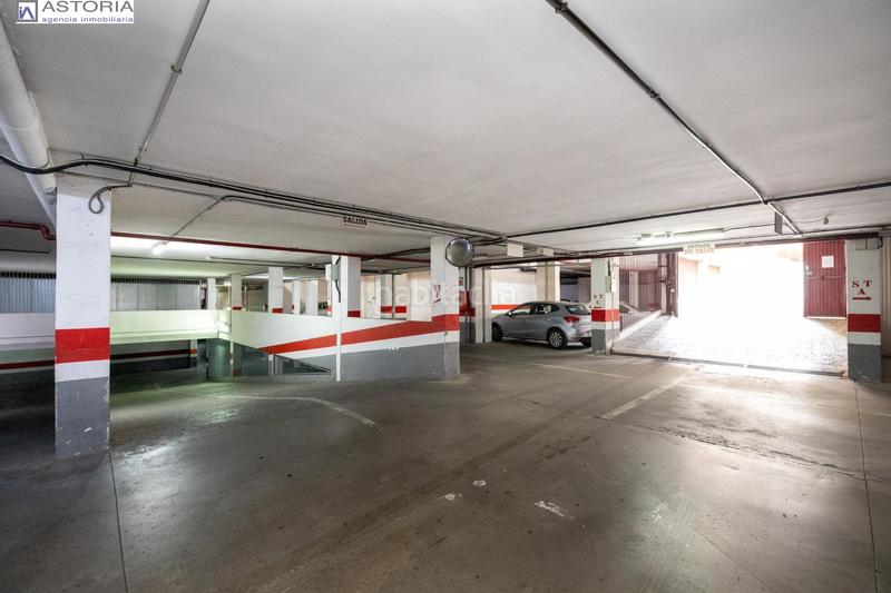 Foto fd7146cf-1641-4d9e-9904-b46e02344796. Posto auto in calle morena 1 in Angustias - Chana - Encina Granada