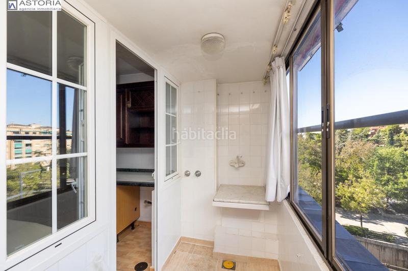 Foto 60357210-8288-433a-b6a2-a3691b36a57c. Pis a avenida de la constitucion 18 a Plaza de Toros Granada