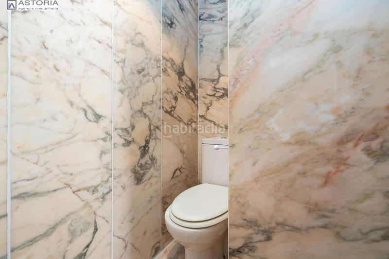 Foto 6eaba2c8-c3f5-4f50-bdf9-0eecffebe375. Pis a avenida de la constitucion 18 a Plaza de Toros Granada