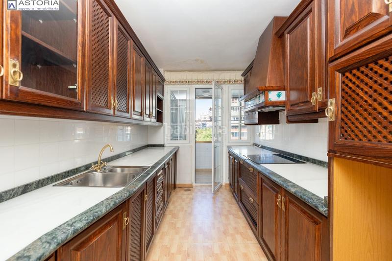 Foto 6eebf005-0e34-465f-88e6-9c1d2e2fde46. Pis a avenida de la constitucion 18 a Plaza de Toros Granada