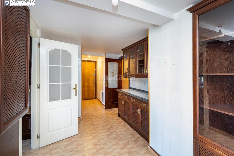 Foto 7ba5d2ec-ed51-4b94-8c51-90784938cfaf. Pis a avenida de la constitucion 18 a Plaza de Toros Granada