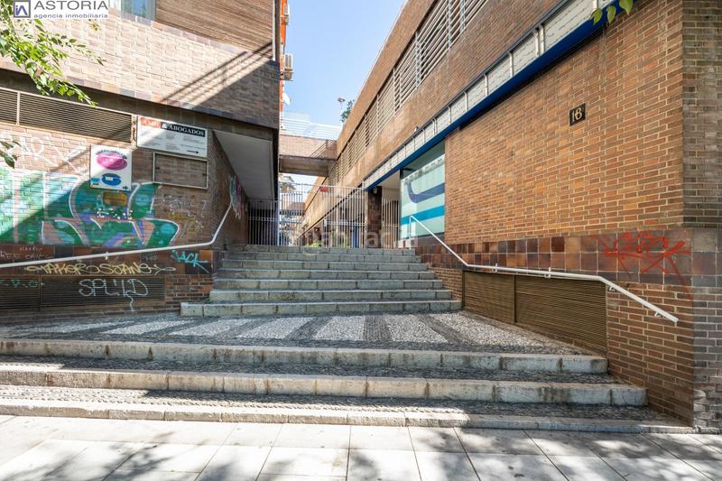 Foto 945494fe-a63e-4fb5-9d9d-954daae85922. Pis a avenida de la constitucion 18 a Plaza de Toros Granada