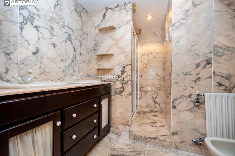 Foto d2550c5d-bcc9-46c1-8ce0-dc79f1906a20. Pis a avenida de la constitucion 18 a Plaza de Toros Granada