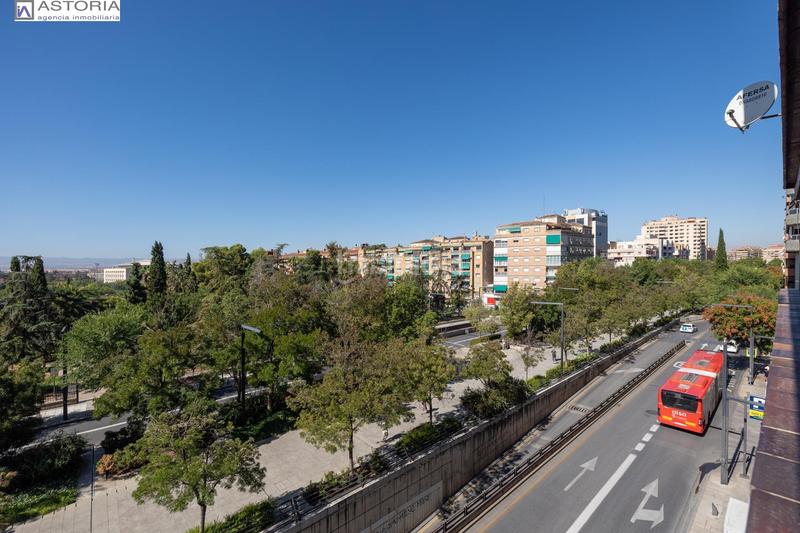 Foto e3c0e8f5-5b8a-44f5-90ab-37a02af80b70. Pis a avenida de la constitucion 18 a Plaza de Toros Granada
