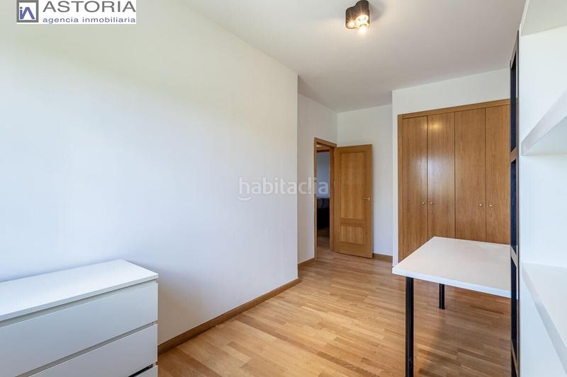 Foto 6035289f-42a8-4452-8d87-fe3478f5dd80. Piso precioso piso a la entrada en Jun