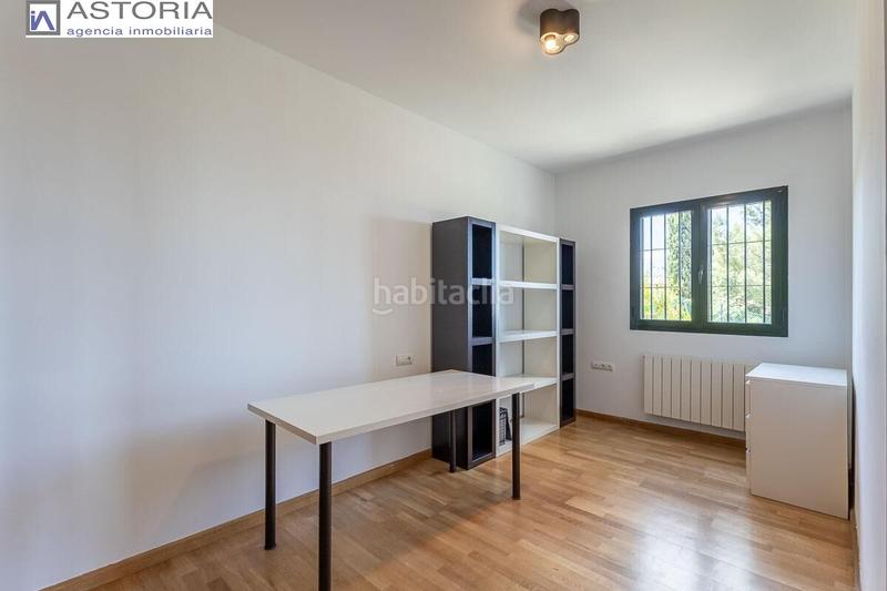 Foto a9dd3472-efd8-4577-b4a2-0f6c8aa88b3c. Piso precioso piso a la entrada en Jun
