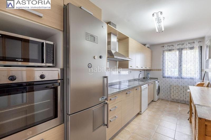 Foto aed48d59-b311-4680-b6aa-8f6dd878b339. Piso precioso piso a la entrada en Jun