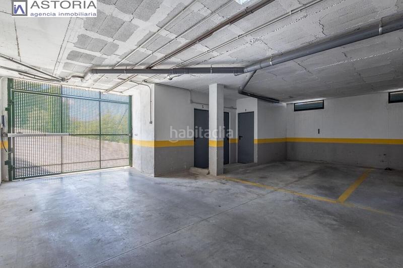 Foto b7d0a427-f7f2-4a30-b6b4-62230293020c. Piso precioso piso a la entrada en Jun