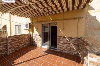 Appartement en Avenida avenida de juan pablo ii 11. Semitico con terraza junto hospital traumatoga