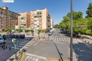 Edificio  Avenida de cádiz. Local  vivienda en avda. cadiz