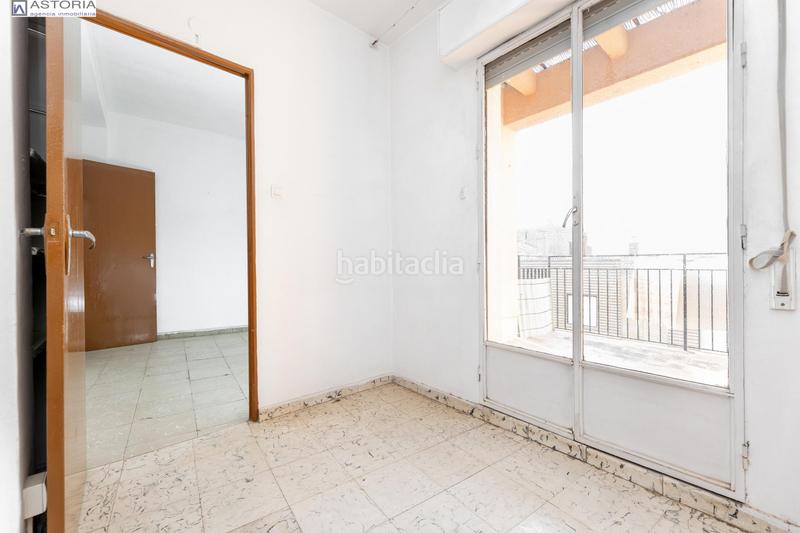 Foto dcbb512f-02b8-4e91-bc62-7347d05df6e5. Ático  con terraza y vistas en el corazón barrio figares en Granada