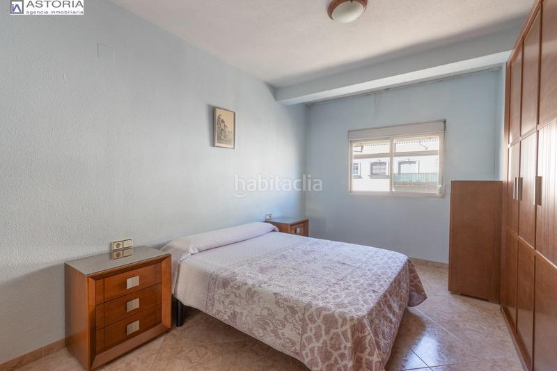Foto 7017386d-643a-43a3-bbc1-8f6592db33ff. Piso estupendo piso junto al metro en Maracena