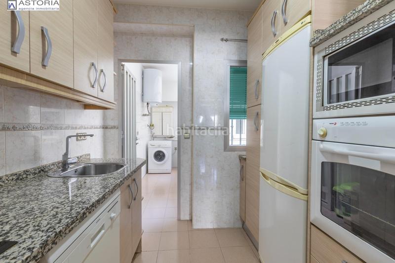 Foto 75e78501-77d2-4509-81be-cdbe24a63d1d. Piso estupendo piso junto al metro en Maracena