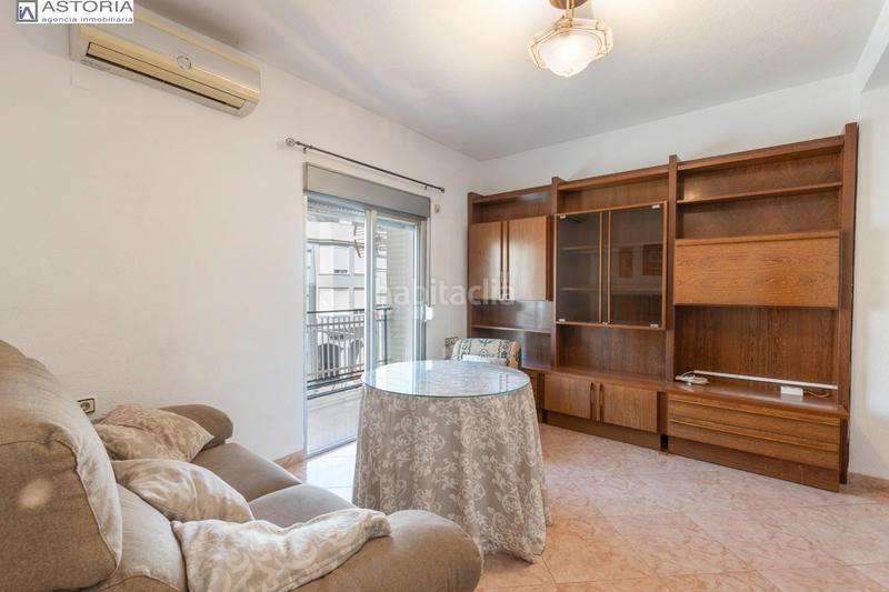 Foto 91878ca6-6f3a-4fee-9eec-1cffd1088107. Piso estupendo piso junto al metro en Maracena